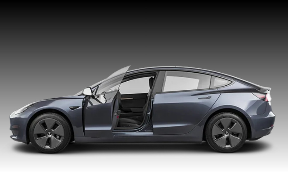 Tesla Model 3 Saloon