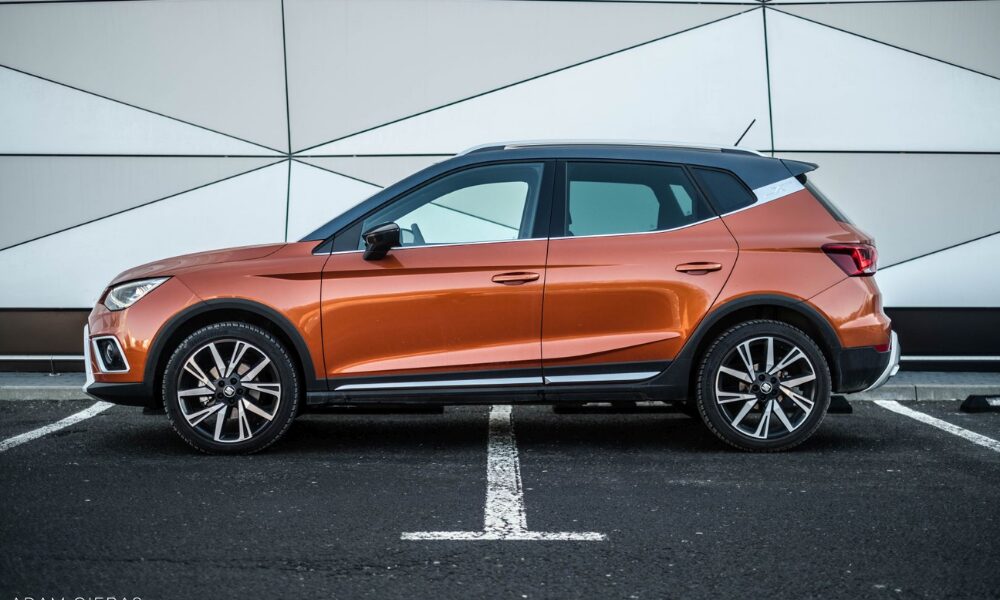 2022 SEAT Arona side profile