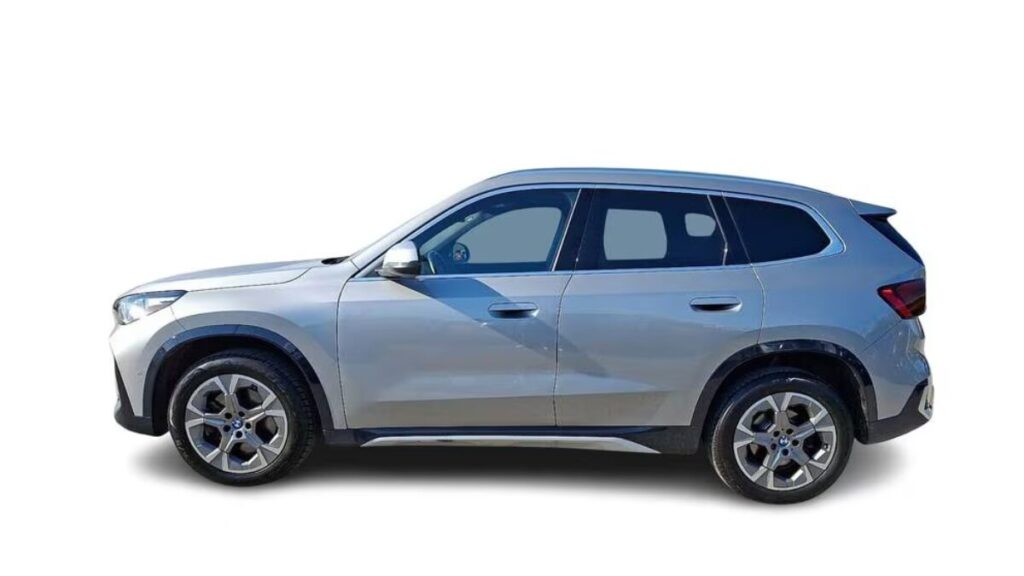 2023 BMW X1 side profile in silver showcasing premium compact SUV design