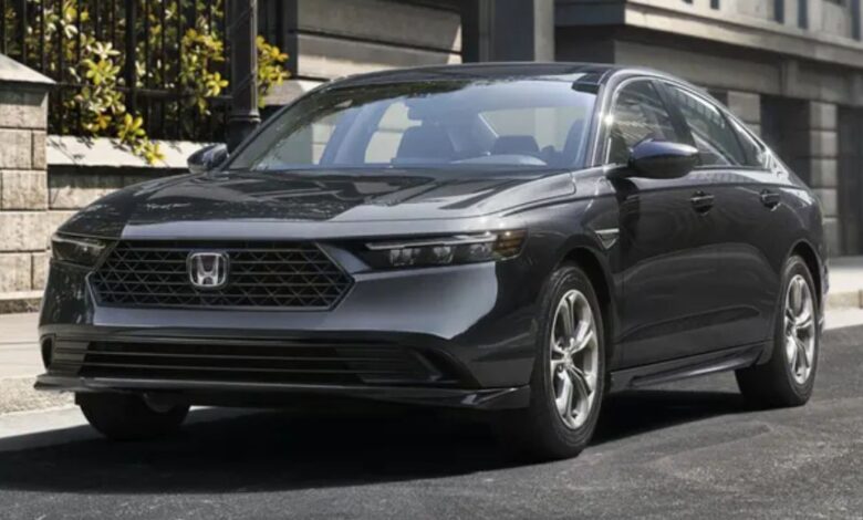 2023 Honda Accord Sedan front view exterior