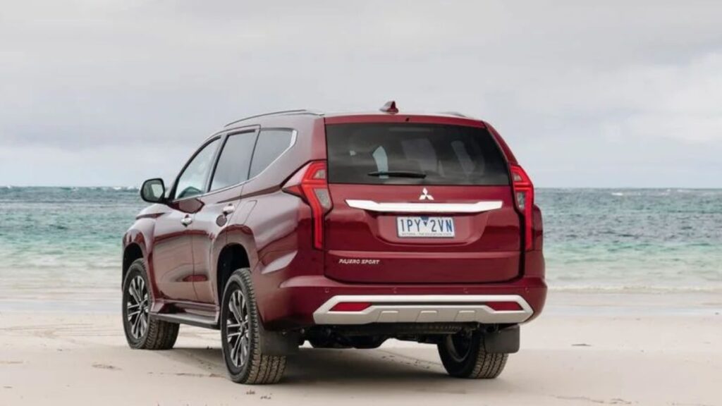 2023 Mitsubishi Pajero Sport rear view