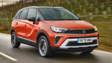 2023 Vauxhall Crossland front view showcasing Vizor grille design and compact SUV styling