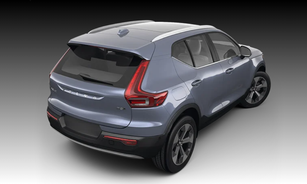 Volvo XC40-2023