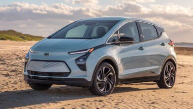 2022 Chevrolet Bolt EV front view