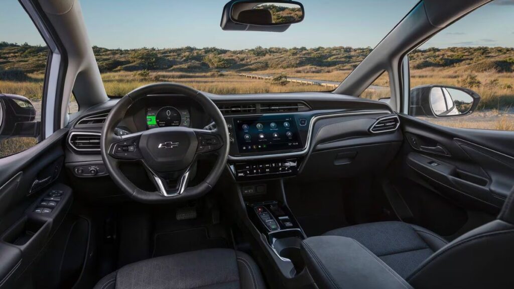 2022 Chevrolet Bolt EV interior