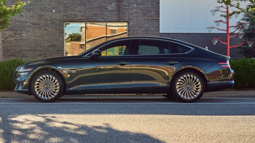 2023 Genesis Electrified G80 side profile