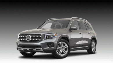 2022 Mercedes-Benz GLB front view showcasing its upright SUV design, LED headlights, and premium styling