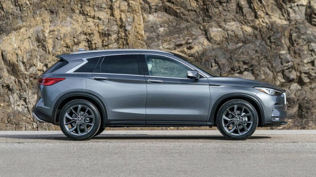 2023 Infiniti QX50 side profile