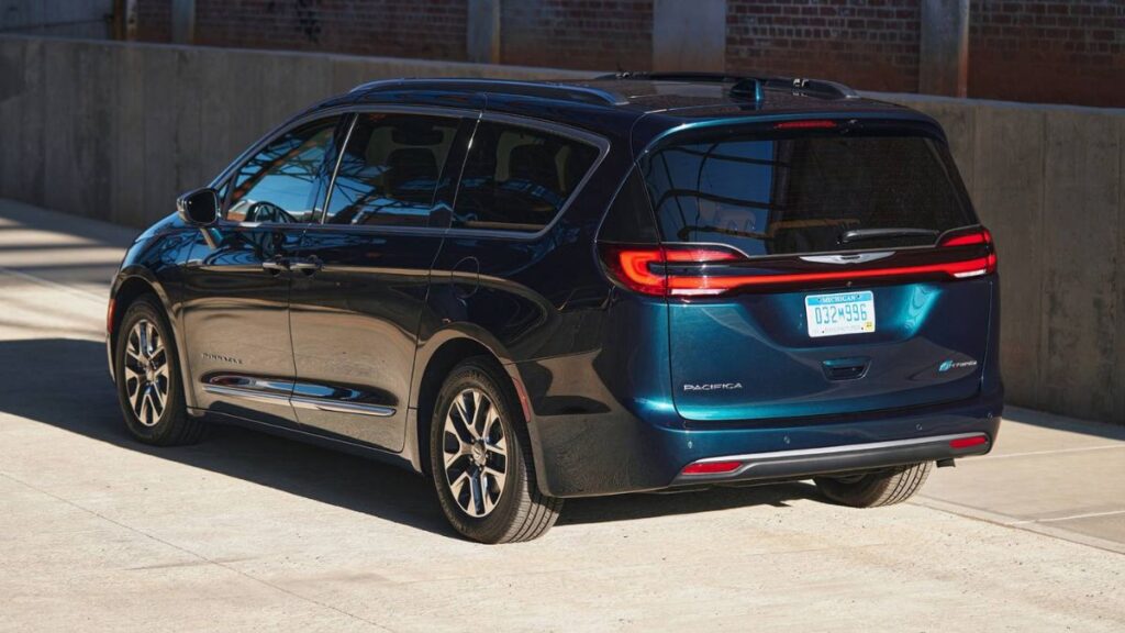 2023 Chrysler Pacifica minivan rear exterior view showing LED taillights, liftgate design, and rear styling details