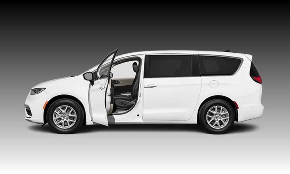 Chrysler Pacifica: 2023