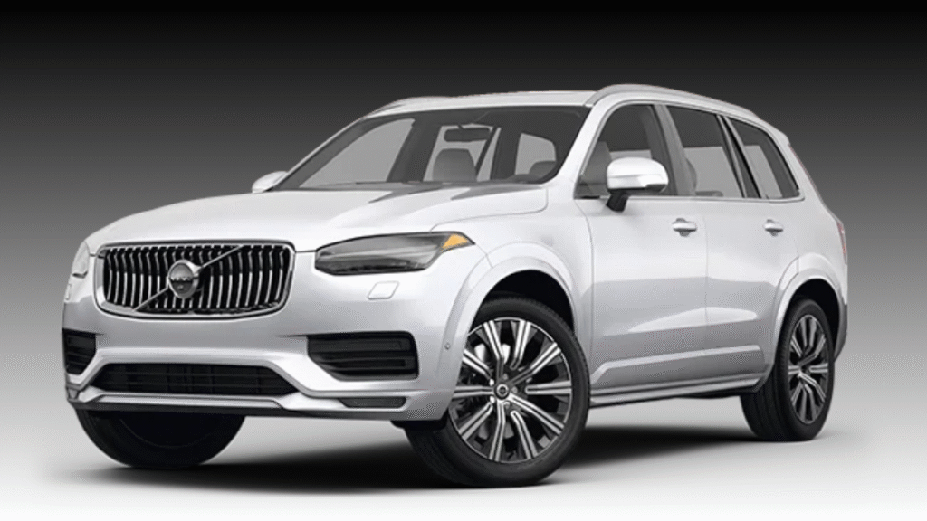 2023 Volvo XC90 front three-quarter view
