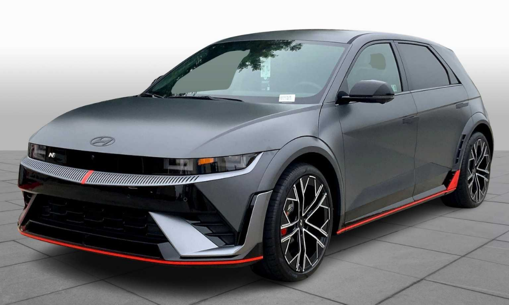 alt="Hyundai Ioniq 5 electric crossover – best EVs of 2025