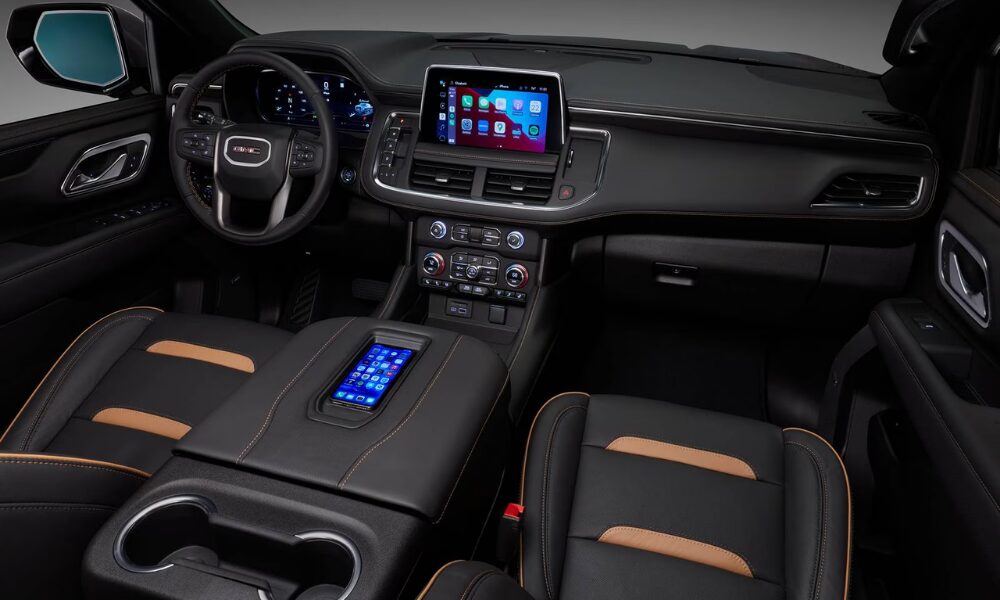 2022 GMC Yukon interior dashboard and seating layout