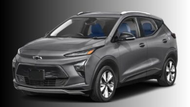 2023 Chevrolet Bolt EUV front view modern electric crossover