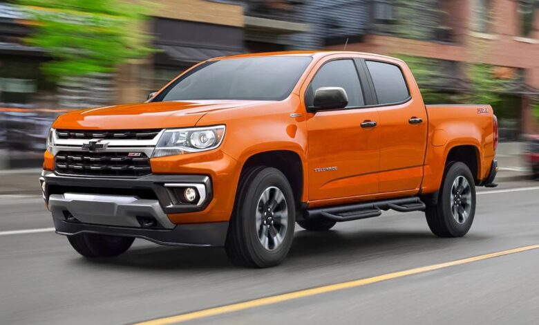 2022 Chevrolet Colorado front view