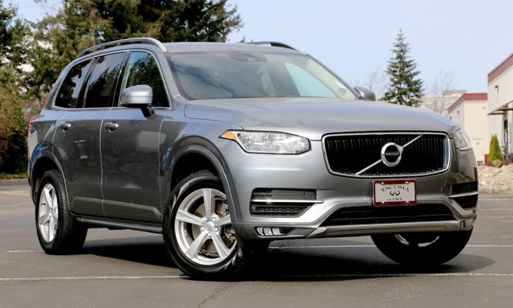 2016 Volvo XC90 T5 Momentum