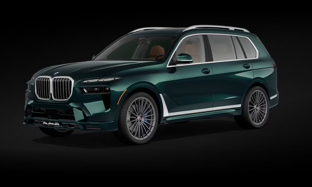 2025 BMW Alpina XB7 front view showcasing signature Alpina grille and performance styling