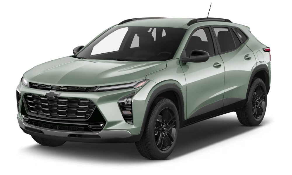 Front view of 2025 Chevrolet Trax in green, featuring LED headlights and bold grille design