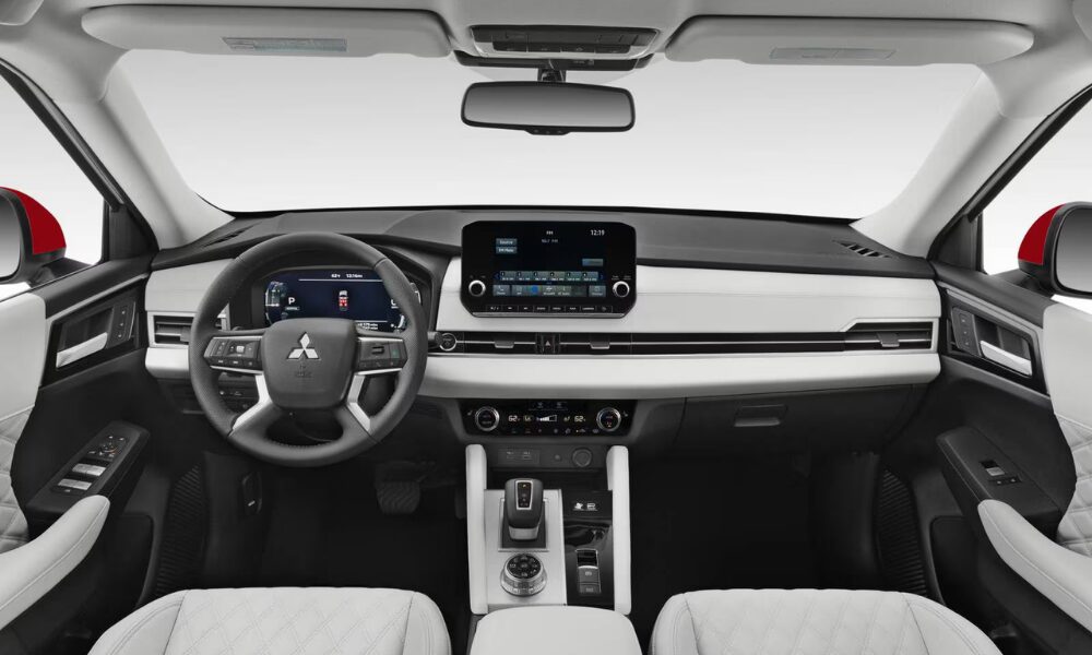 2025 Mitsubishi Outlander PHEV interior cabin with premium materials and digital displays