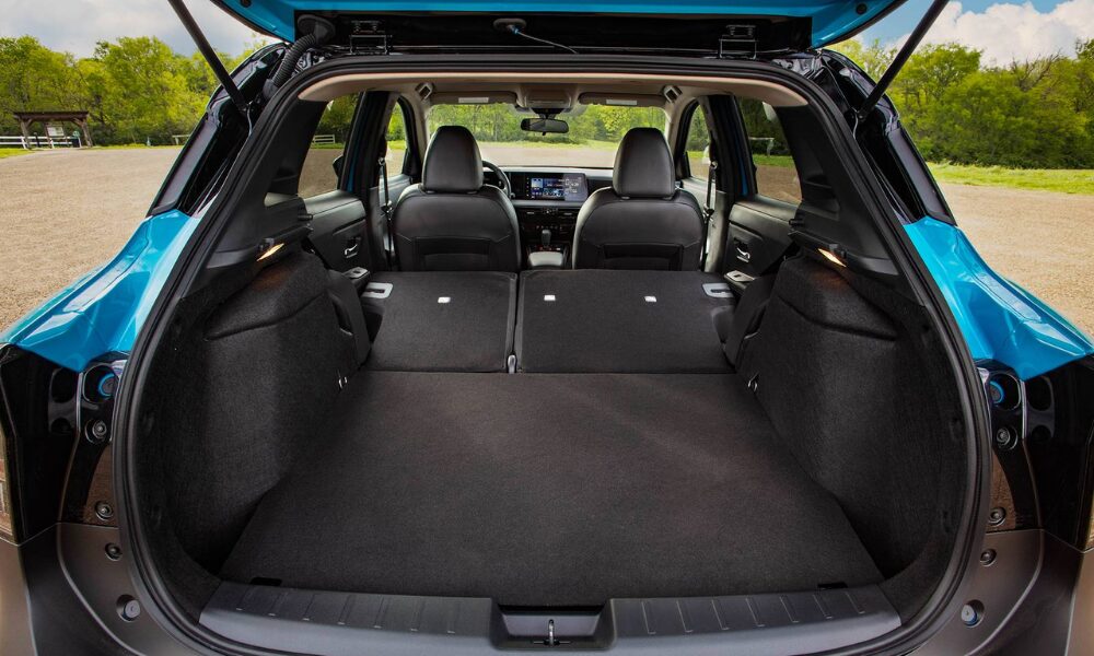 cargo area with practical storage layout and adjustable floor