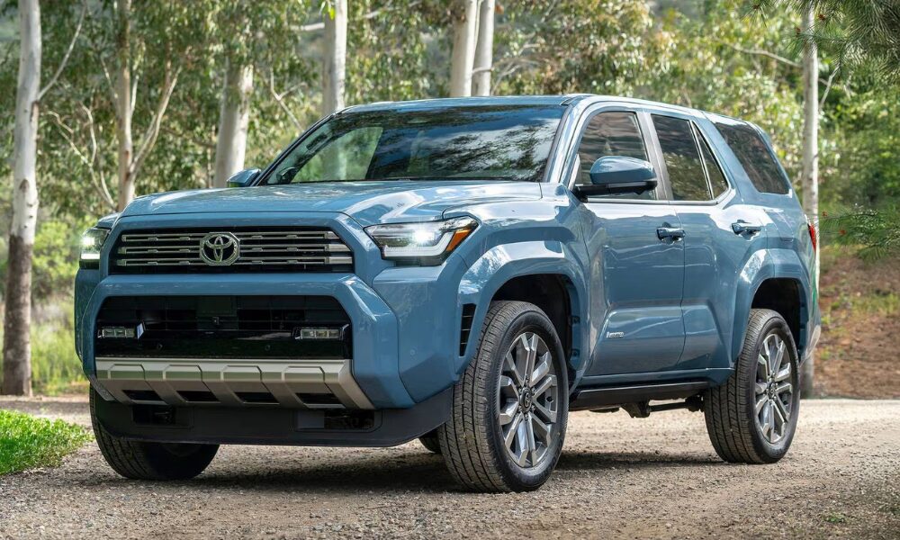2025 Toyota 4Runner front design and rugged exterior