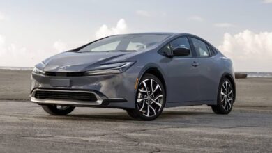 2025 Toyota Prius Plug-In Hybrid front exterior design