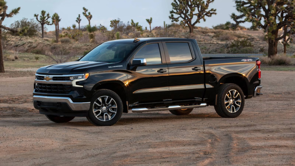 2026 Chevrolet Silverado 1500 side view